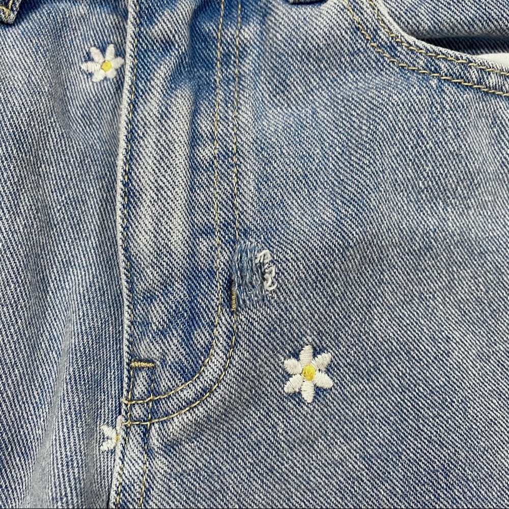 High Waisted Daisy Denim PacSun Mom Shorts - Picture 9 of 11